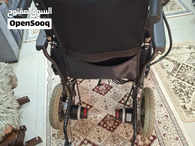 كرسي متحرك كهرباء بحالة جيدة جدا