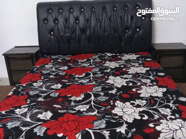 غرفة نوم مستعمله