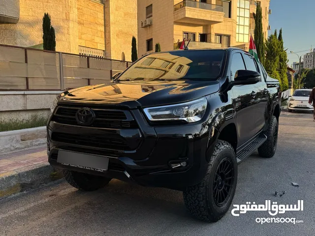 Hilux 2023 Black Edition