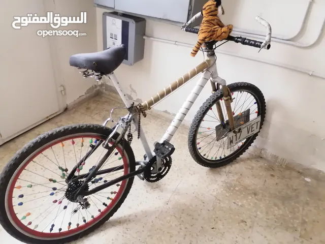 بسكليت المنيوم جنط 26 بجنن اقرا الوصف للبيع او للبدل على كوم عصافير