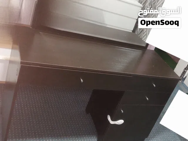 تسريحة لون بني حالة جيدة