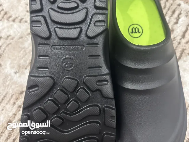 حذاء كروكس