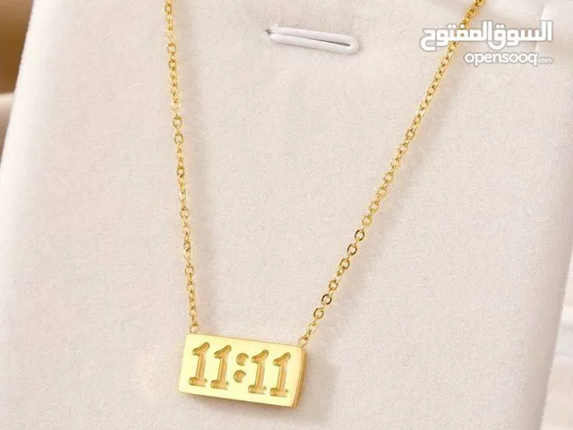 قلادة الوقت المميزز11:11