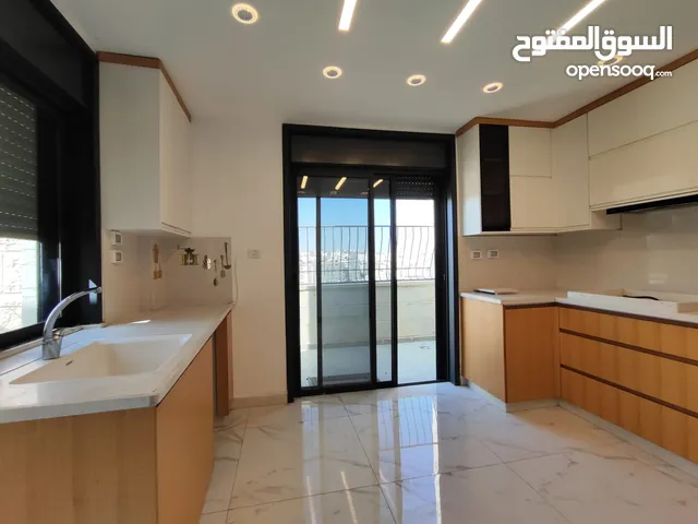 160 m2 3 Bedrooms Apartments for Rent in Ramallah and Al-Bireh Al Masyoon