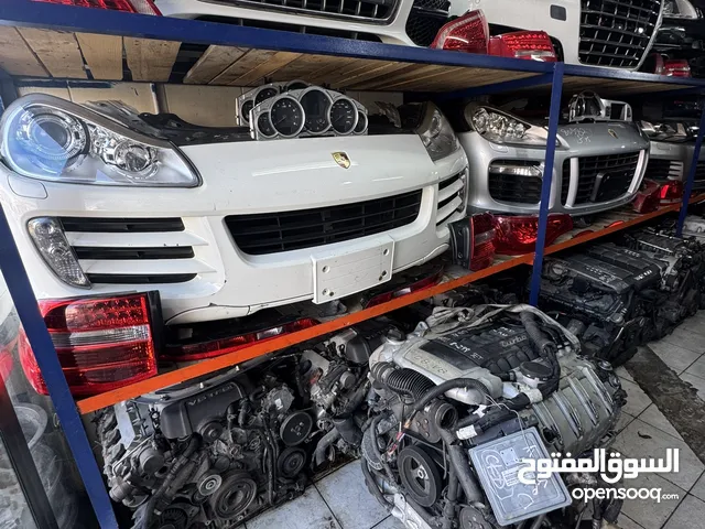 قطع بورش كيان تيربو وعادي موديل 2009