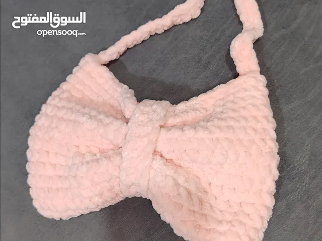 شنط مميزه بصنع يدوي متقن باللون الذي تحبي فقط اطلبي الآن، مع توفر توصيل لمحافظات العراق