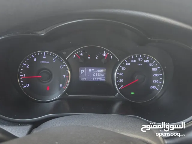 Used Kia Carens in Muharraq