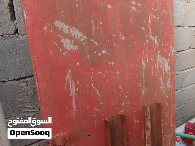 باب حديد مستعمل