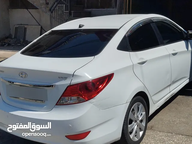 هونداي اكسنت بنزين 1600 جير اوتوماتيك 4 غيار