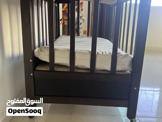 سرير اطفال بيبي