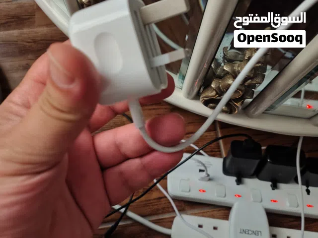 شاحن ايفون الاصلي 17 برو ماكس