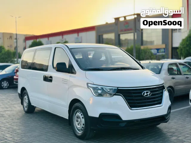 Hyundai H1 Passenger Van Model 2019 Gcc Specs 12-Seater Good Condition Full automatic transmission