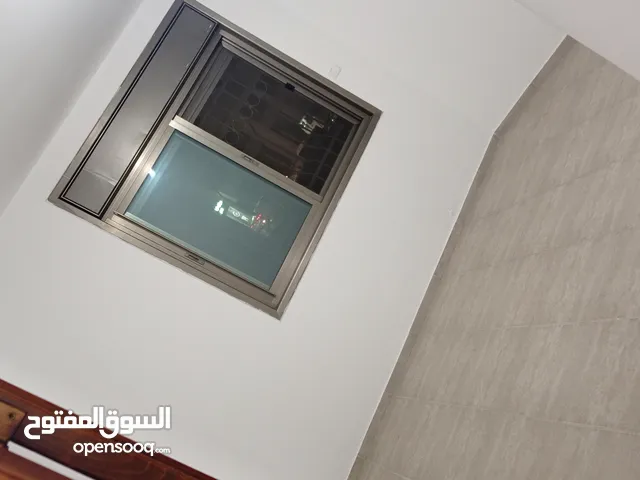 130 m2 3 Bedrooms Apartments for Rent in Ramallah and Al-Bireh Ein Munjid