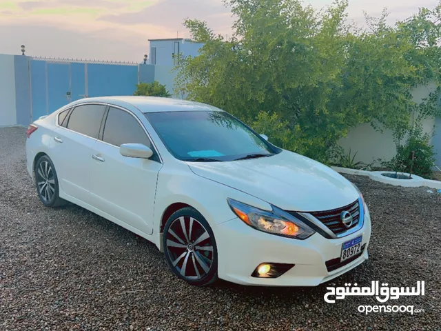 Used Nissan Altima in Al Batinah