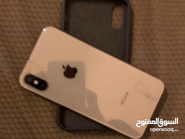 ايفون xs للبيع ب 700 ولا تبديل بأيفون 11عادي ولا برو ونزيد الفرق الموقع طرابلس