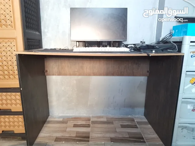 مكتب مستعمل + كوميدينا خفيف وكويس جدا وبسعر رخيصصصصص