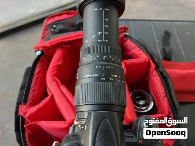 كاميرا نيكون D7000 بحالة جيدة جدا للبيع