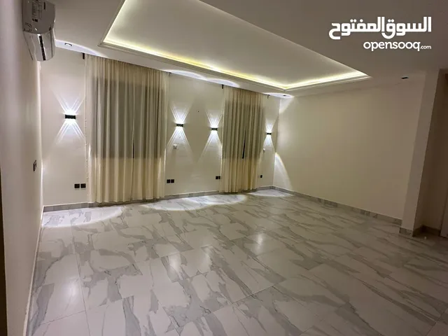 8 m2 4 Bedrooms Apartments for Rent in Al Riyadh Al Qirawan