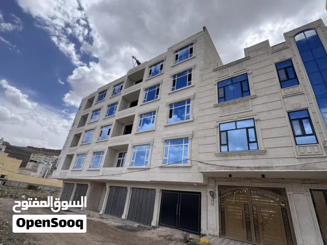 عمارة بواجهة عملاقة للبيع في ارقى احياء صنعاء فرصة استثمارية راائعة