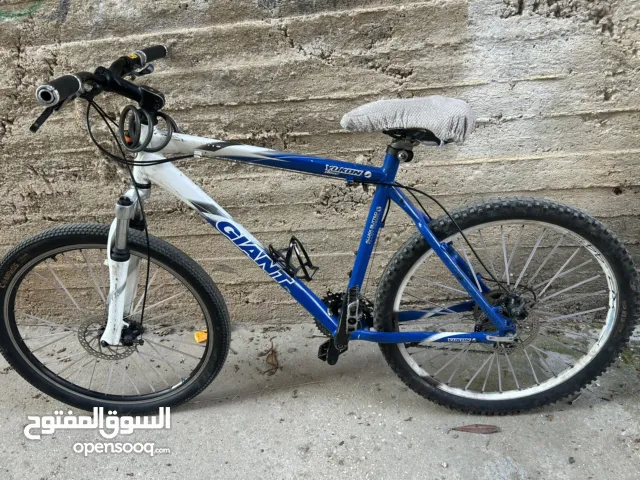 بسكليت غيارات للبيع بسعر خيالي الله يوفق صاحب النصيب عجلين خلفي واحد 9 سرعات واحد 8 بركات خلفي