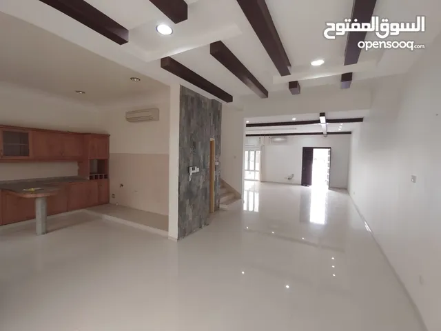 For Rent 4 Bhk + 1 Villa In MSQ  للإيجار فيلا 4 + 1 غرف نوم في مدينه السلطان قابوس