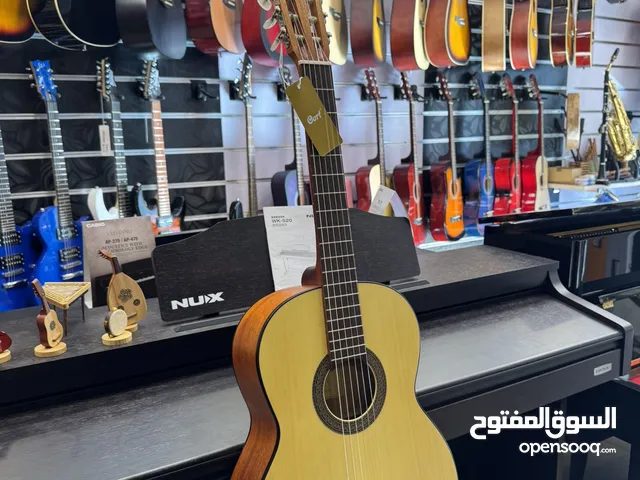 جيتار Cort جديد كلاسيك بروفشنال جديد بالكرتونه