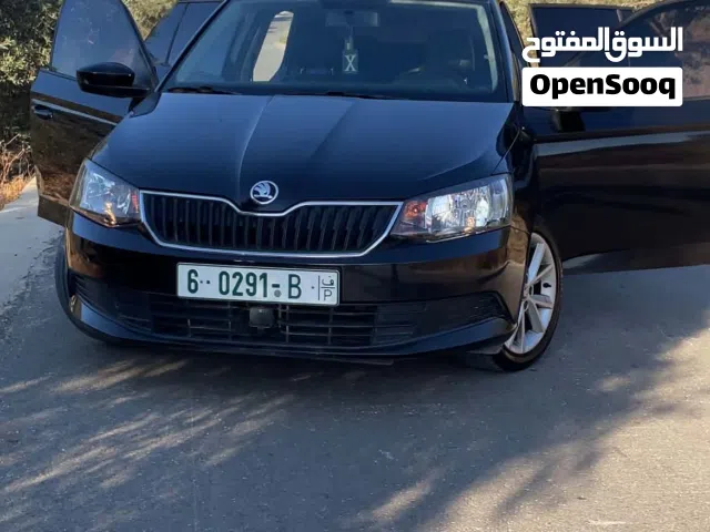 سكودا فابيا 2016