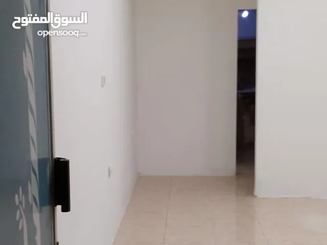 محل صغير على اطراف اللويبدة للايجار بدون اي خلو