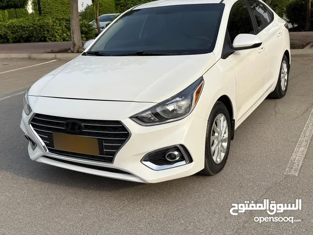 هيونداي اكسنت للبيع