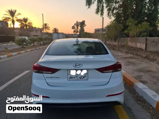 2018 Hyundai Elantra Standard