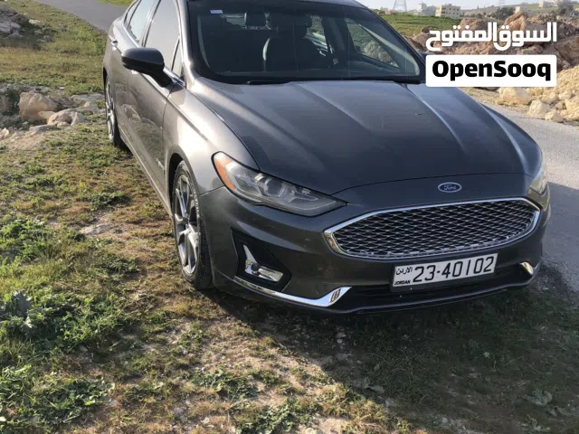 2017 فورد فيوجن SE