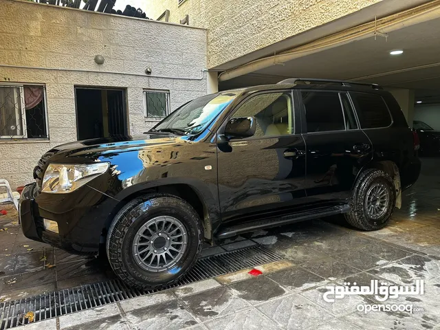 Used Toyota Land Cruiser in Amman