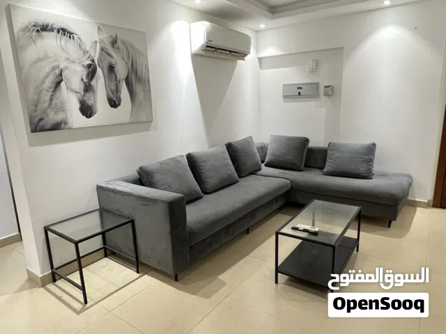 90 m2 2 Bedrooms Apartments for Rent in Muscat Al Maabilah