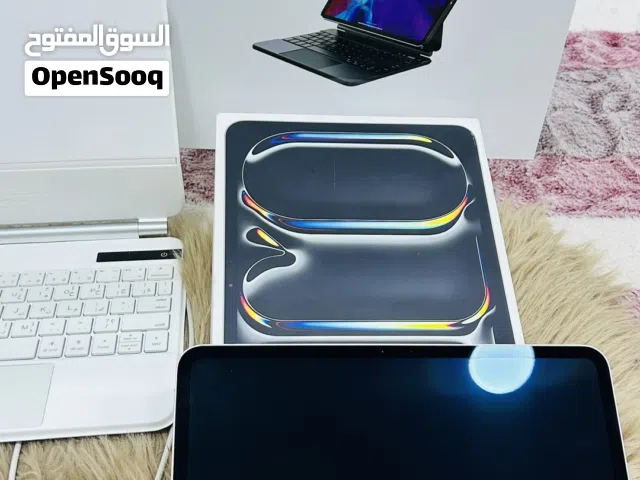 Apple iPad pro 4 256 GB in Al Dakhiliya