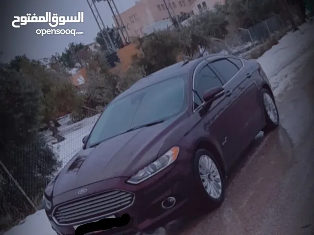 للبيع كاش فورد فيوجن تيتانيوم انيرجي 2013 اعلا فئه 7 جيد استعمال طبيب