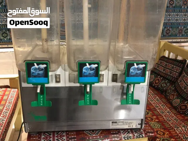 مكينة عصاير شرابت شربت زبيب او اشياء اخرى شغالة 100٪  جاهزة للعمل المكان والسعر  بالوصف اي استفسار..