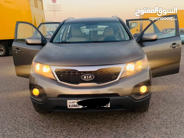 Used Kia Sorento in Farwaniya