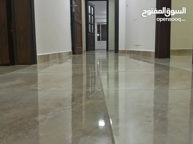 135 m2 3 Bedrooms Apartments for Sale in Amman Tla' Ali