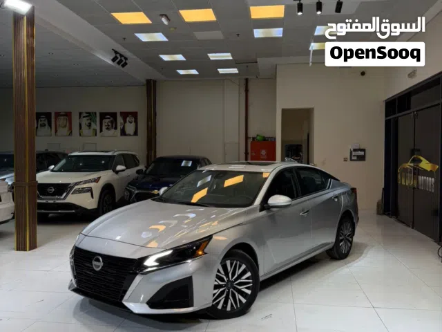 نيسان التيما 2023 SV وارد امريكا سيارة في حالة مثالية