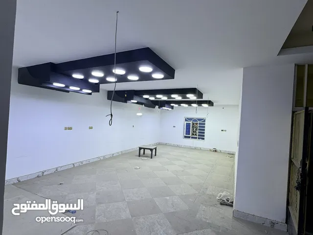 300 m2 Studio Townhouse for Rent in Basra Tuwaisa