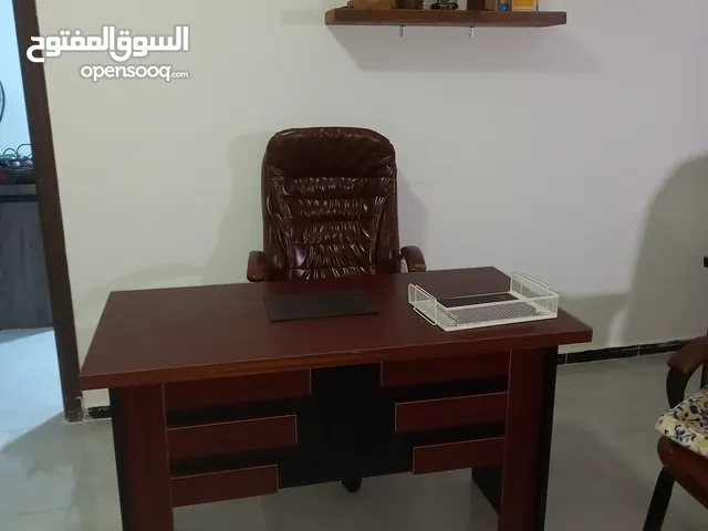 مكتب وكرسي مدير استخدام شهرين جداد