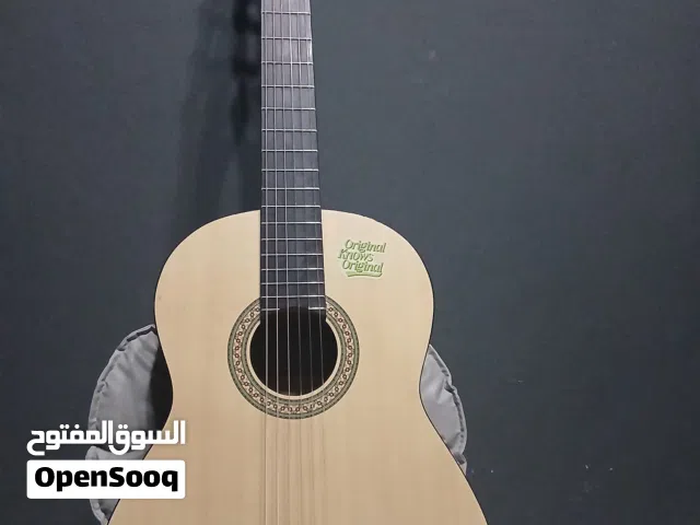 جيتار كلاسيكي للبيع