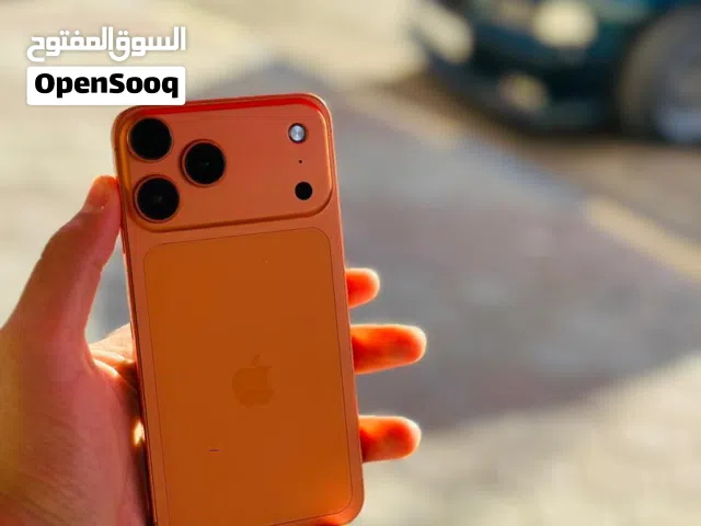 مطلوب لوحة ايفون 11عادي