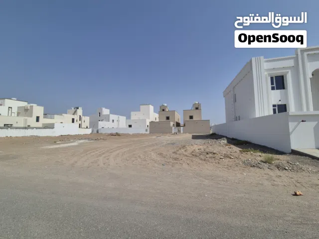أرض سكنية بالهرم الخامسة جنوب قريب جامع المهنا بن جيفر