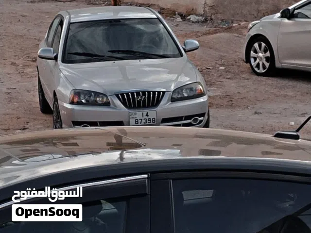2005 هيونداي افانتي Standard