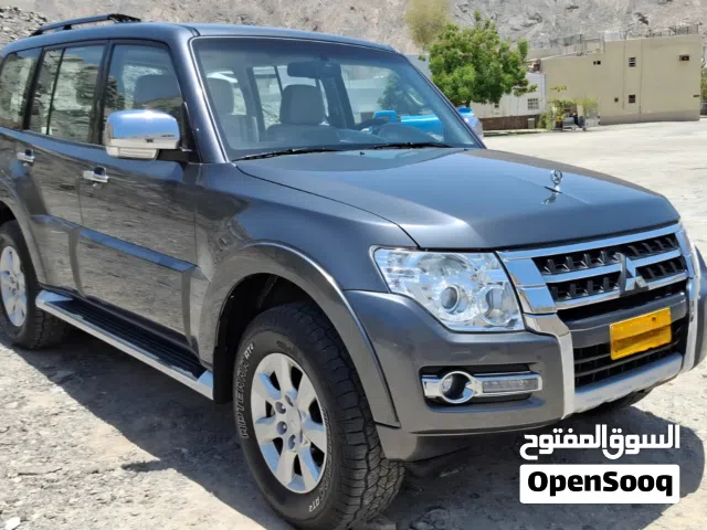 Mitsubishi Pajero 3.8 (2020)