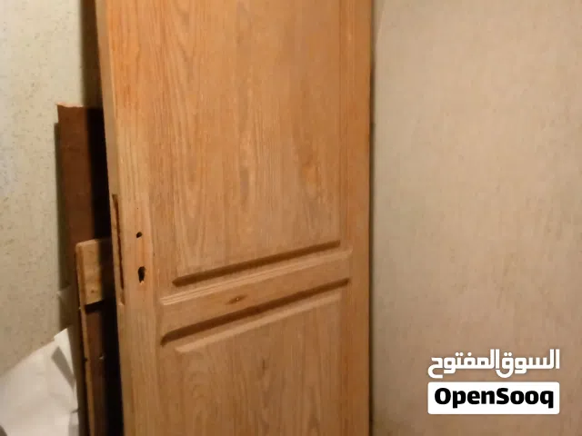 باب بدون مقبض للبيع
