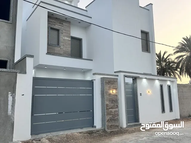 220m2 4 Bedrooms Townhouse for Sale in Tripoli Khallet Alforjan