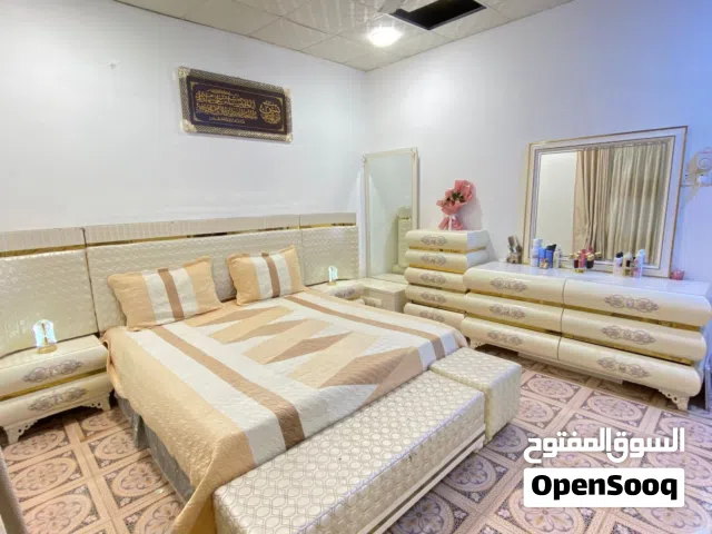 الغرفه / صناعه تركيه درجه اولى باب اول نضيفه كلش