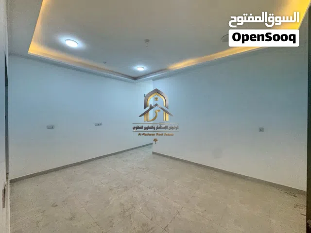 شقة ارضية حديثة غير مسكونه سابقا للإيجار البصره المشراق الجديد من جهة شارع الوفود